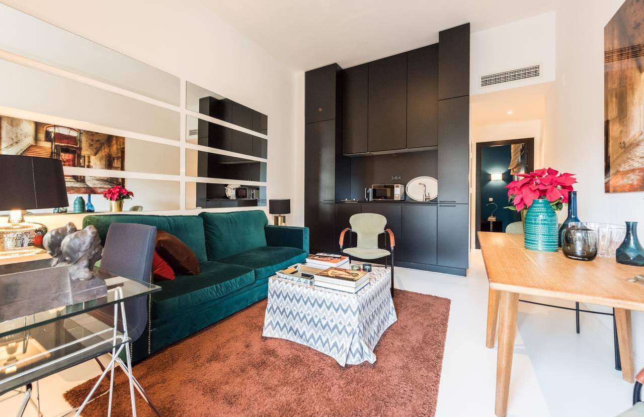 Plaza Santa Ana Apartment Madrid Luaran gambar