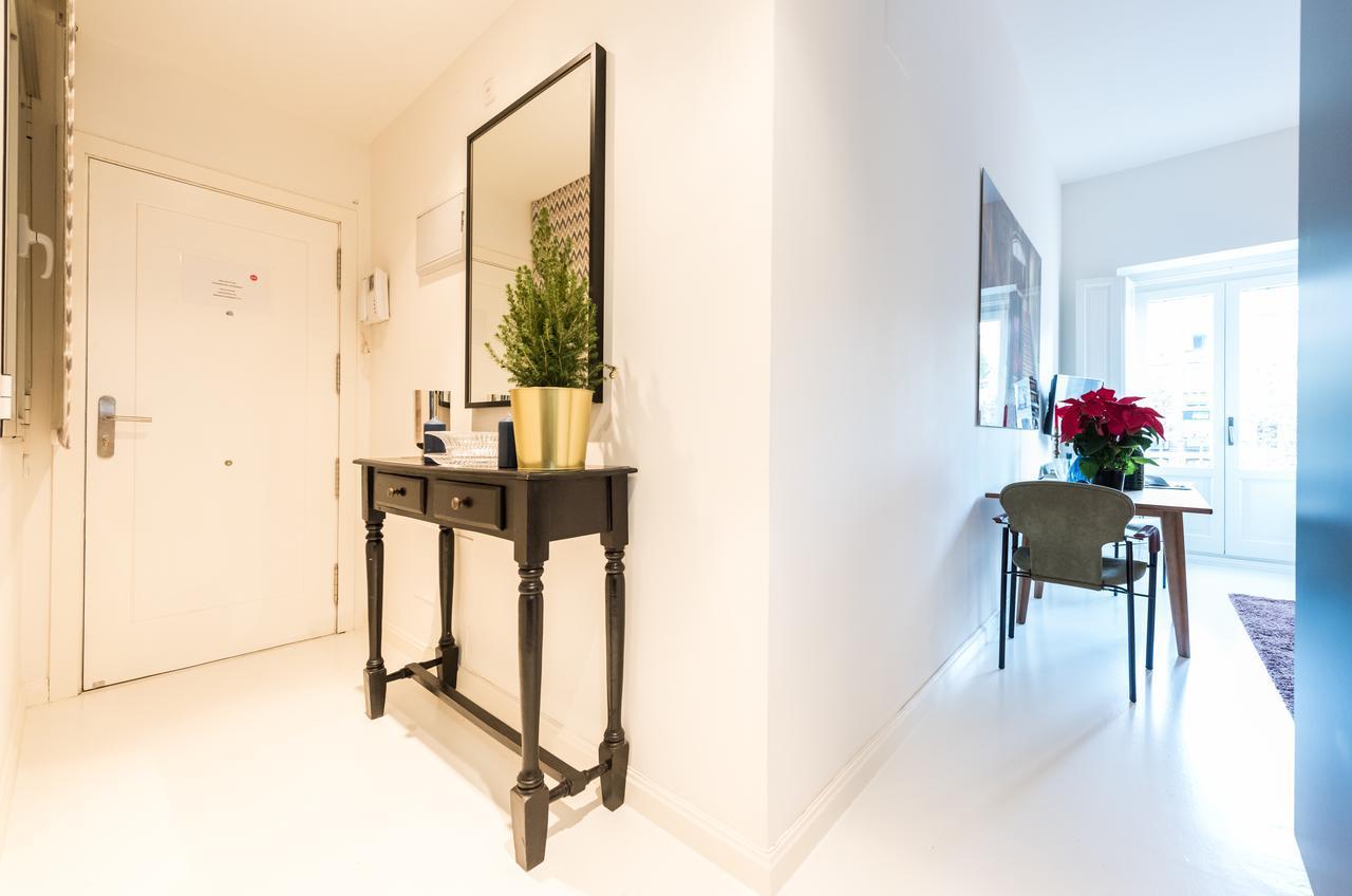 Plaza Santa Ana Apartment Madrid Luaran gambar