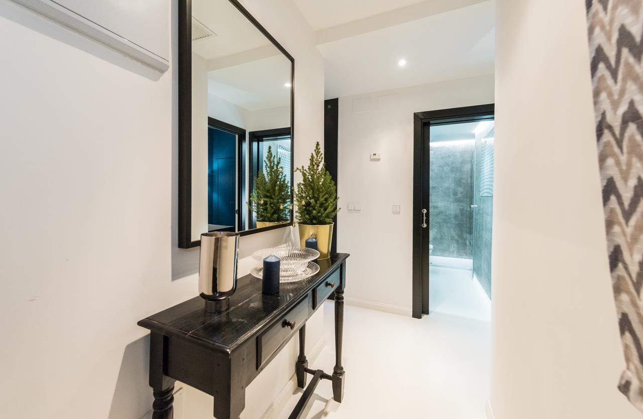 Plaza Santa Ana Apartment Madrid Luaran gambar