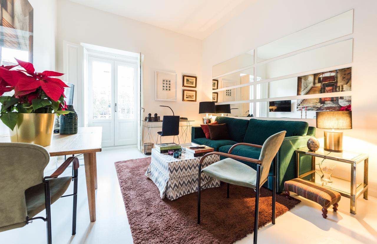 Plaza Santa Ana Apartment Madrid Luaran gambar