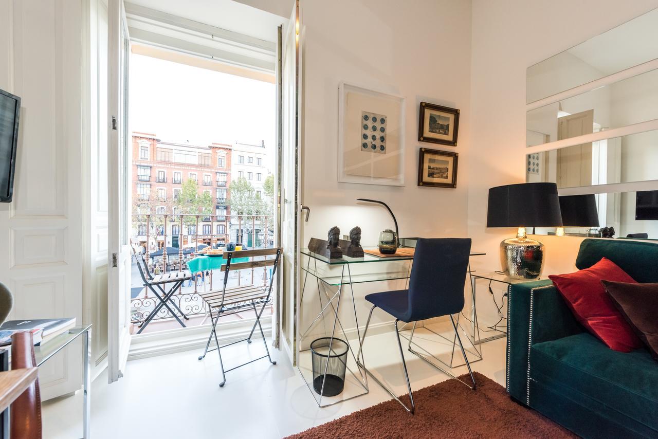 Plaza Santa Ana Apartment Madrid Luaran gambar
