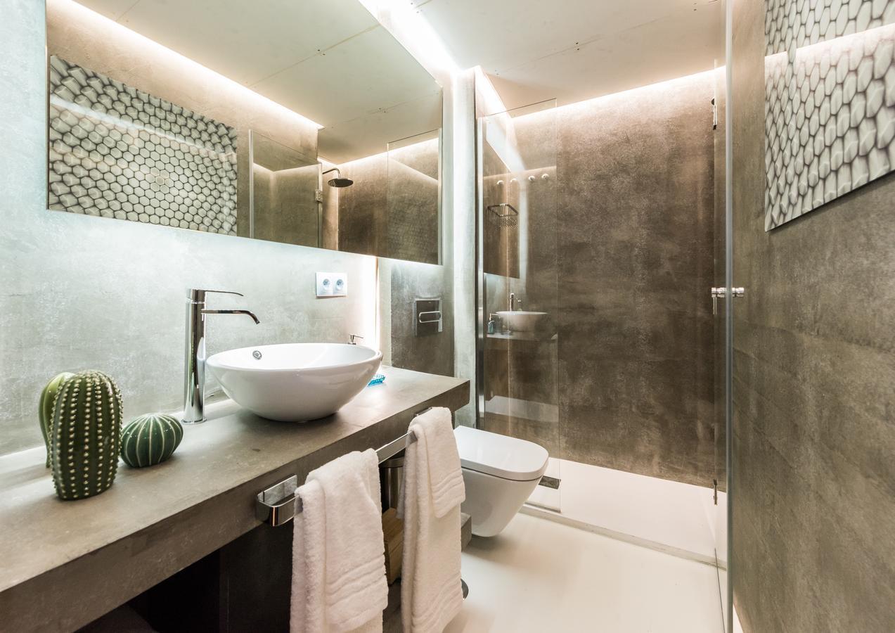 Plaza Santa Ana Apartment Madrid Luaran gambar
