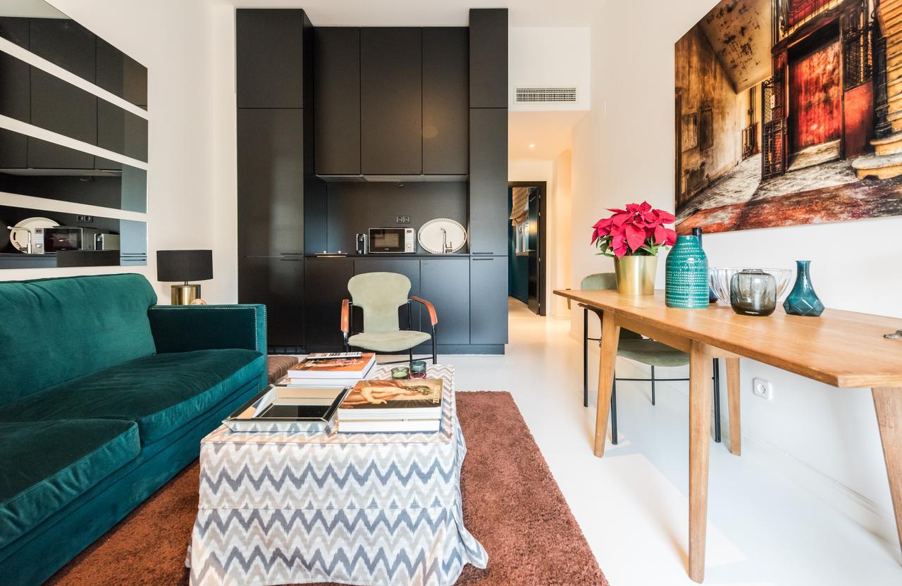 Plaza Santa Ana Apartment Madrid Luaran gambar