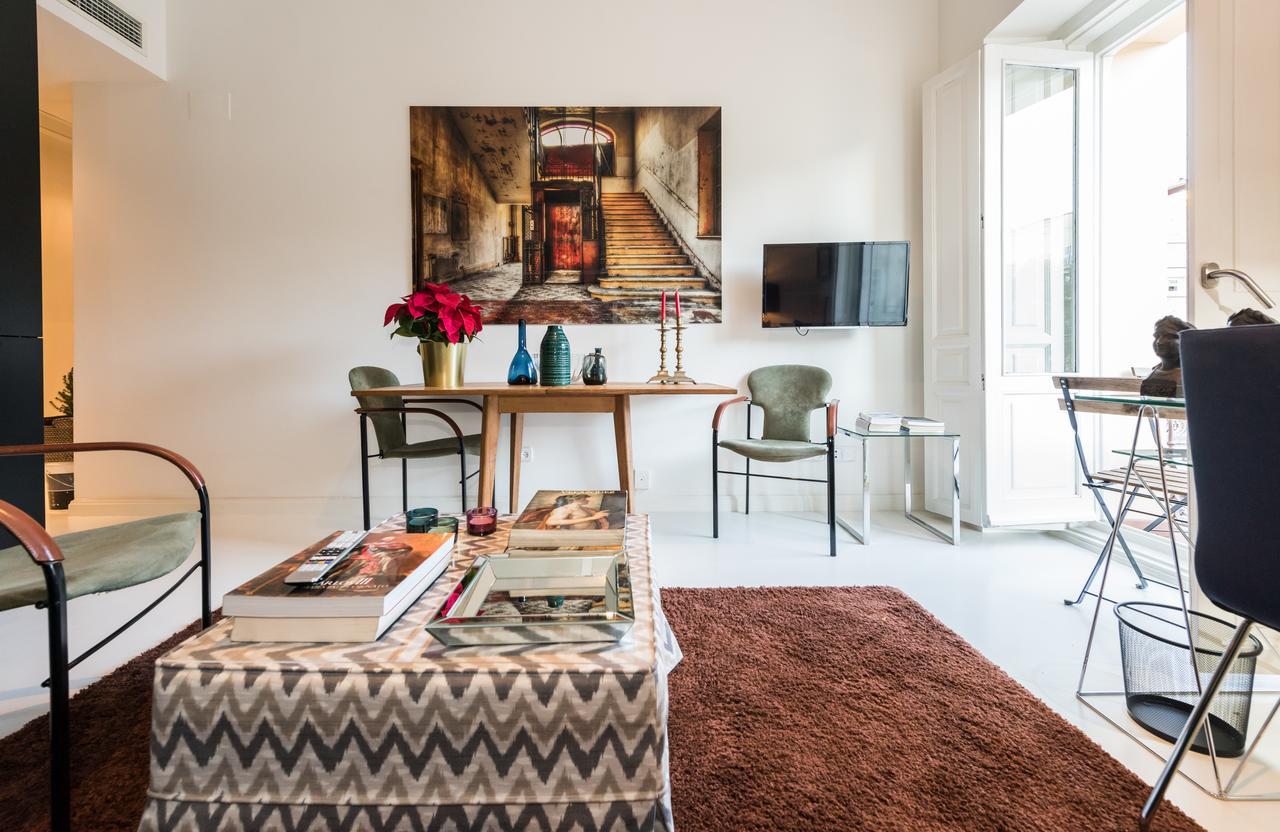 Plaza Santa Ana Apartment Madrid Luaran gambar